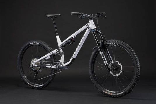 Commencal META SX V4 Essential Pure White Enduro Bike