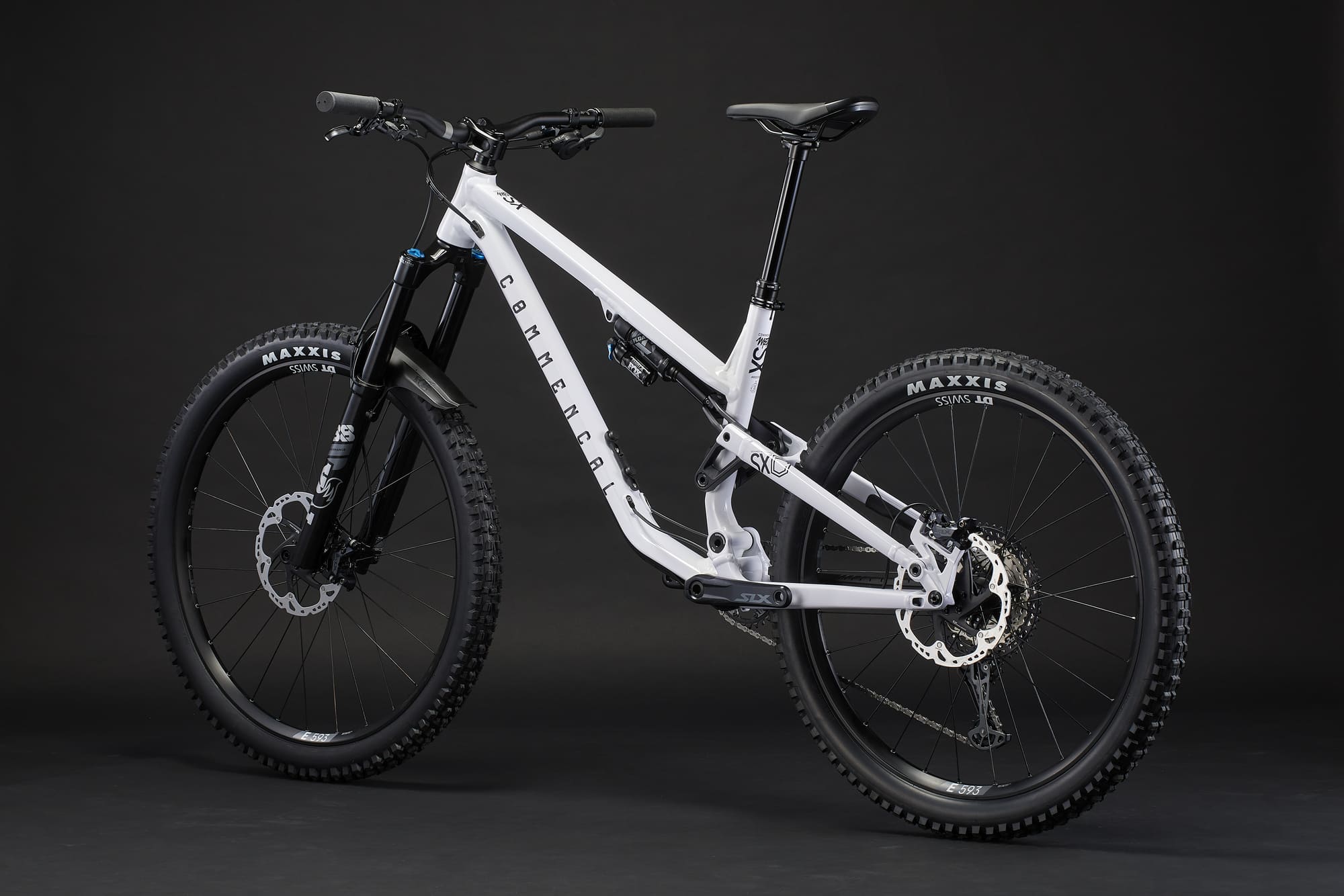 Commencal META SX V4 Essential Pure White Enduro Bike