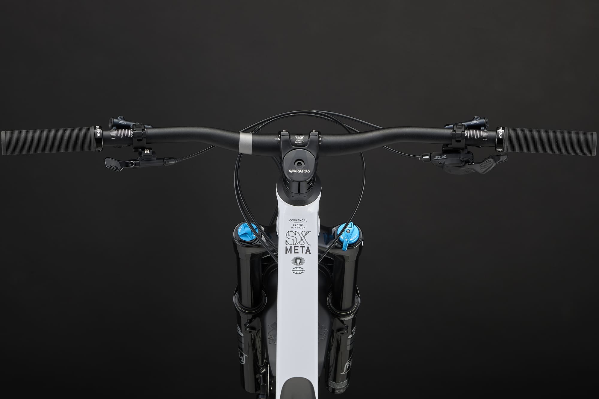 Commencal Meta SX V5 Essential Pure White 2026 Enduro Bike