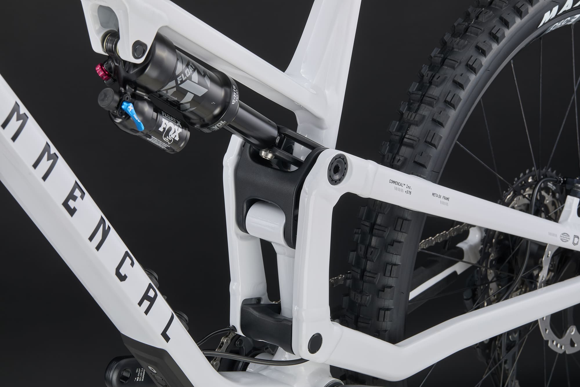 Commencal Meta SX V5 Essential Pure White 2026 Enduro Bike