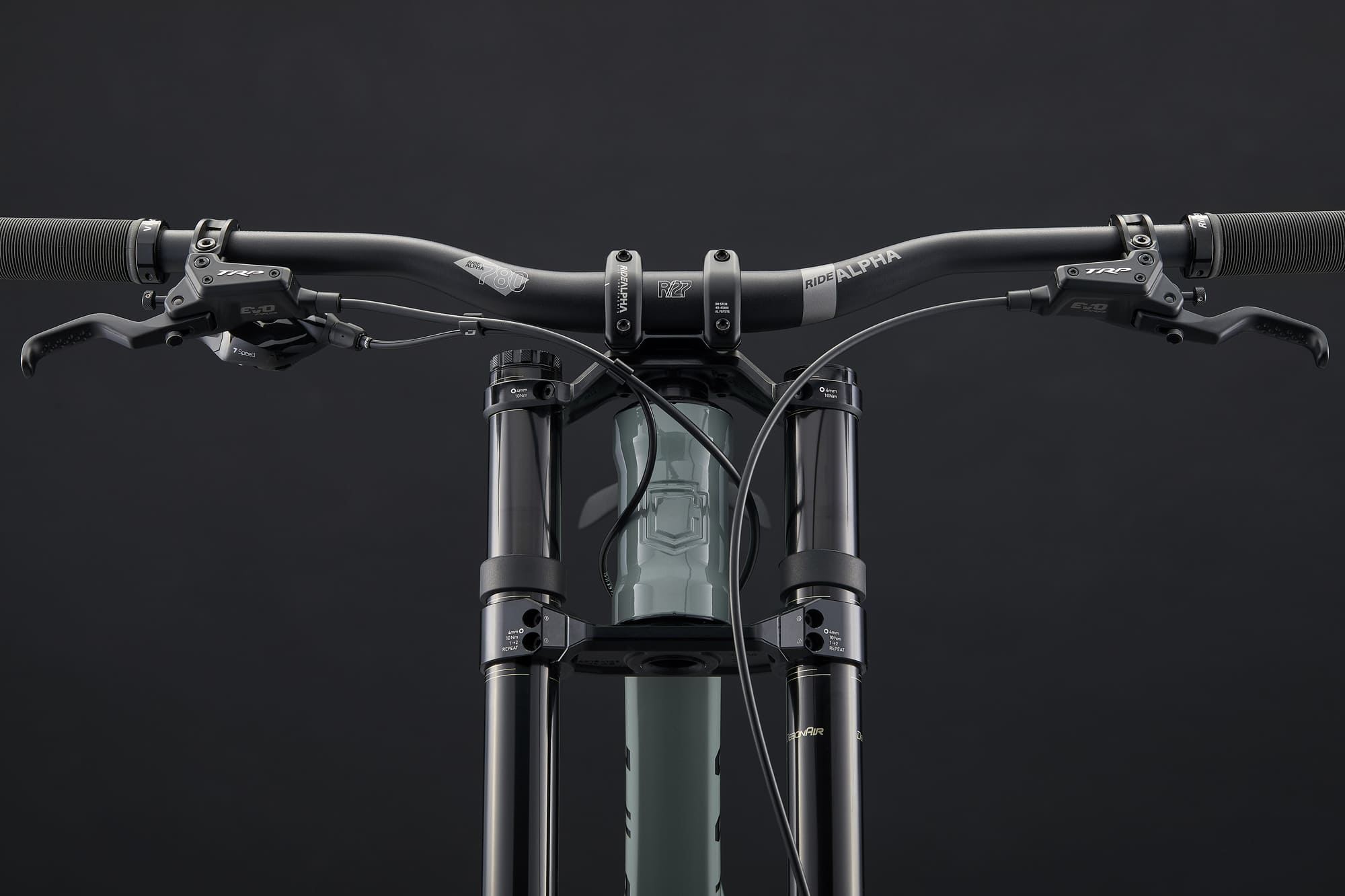 Commencal Supreme DH V5 Ride - Pyrite Grey 2026 - Downhill Bike