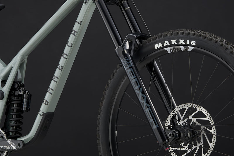 Load image into Gallery viewer, Commencal Supreme DH V5 Ride - Pyrite Grey 2026 - Downhill Bike
