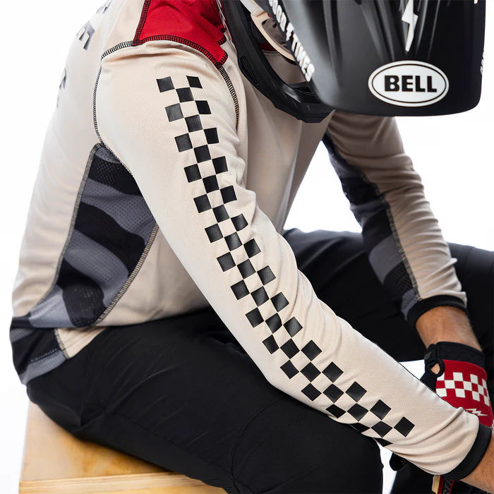 Load image into Gallery viewer, Fasthouse Outland Long Sleeve Jersey - Cream - Men&#39;s
