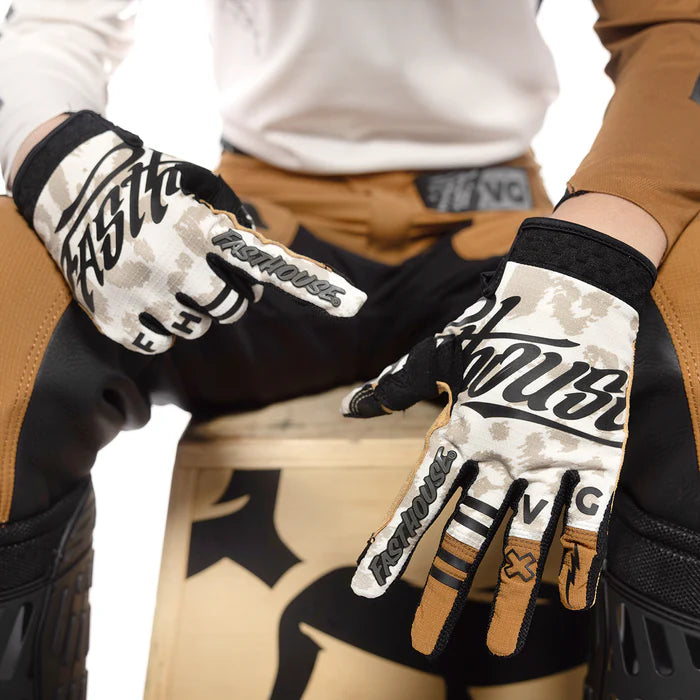 Load image into Gallery viewer, Fasthouse Elrod Stay Golden Glove - Chalk/Camel - Unisex
