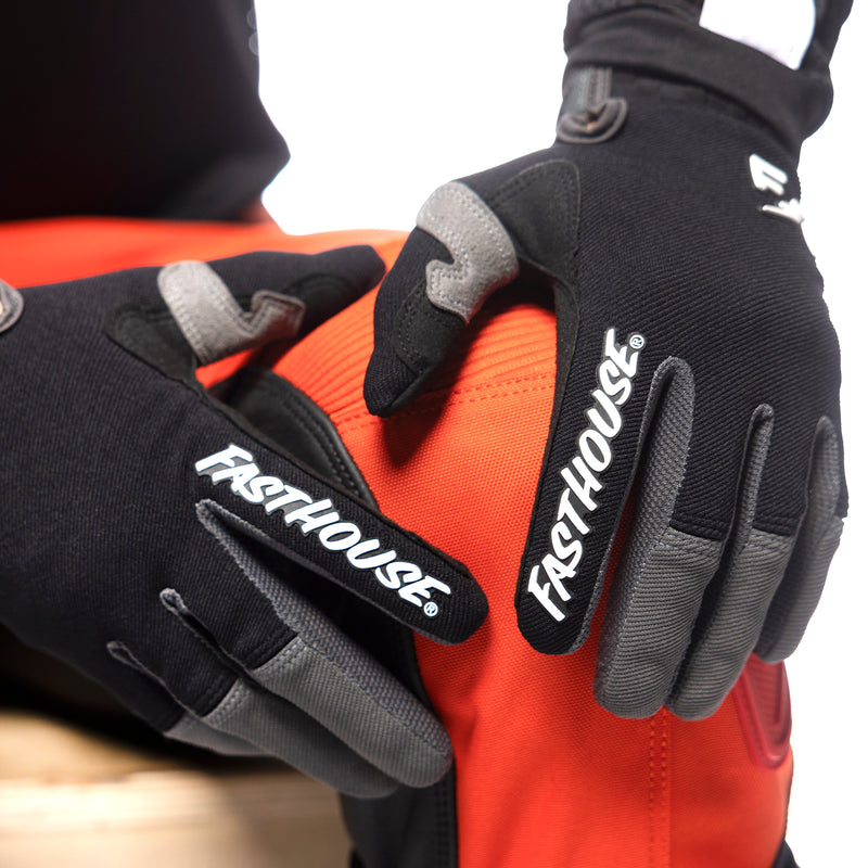 Load image into Gallery viewer, Fasthouse Speed Style Gloves - Black/Grey
