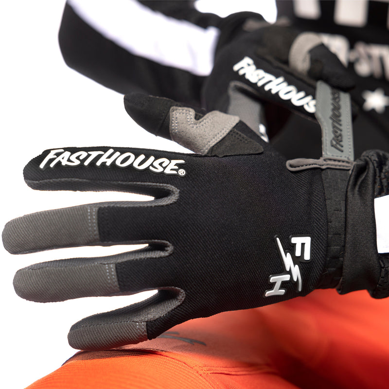 Load image into Gallery viewer, Fasthouse Speed Style Gloves - Black/Grey
