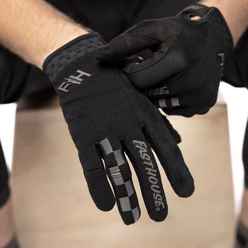 Load image into Gallery viewer, Fasthouse Speed Style Ridgeline Gloves - Black

