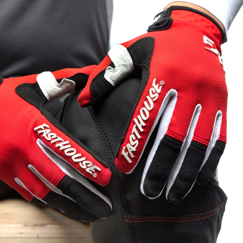 Load image into Gallery viewer, Fasthouse Speed Style Gloves - Red/Black
