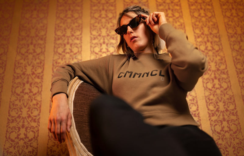 Load image into Gallery viewer, Commencal Crewneck Sweatshirt - Women
