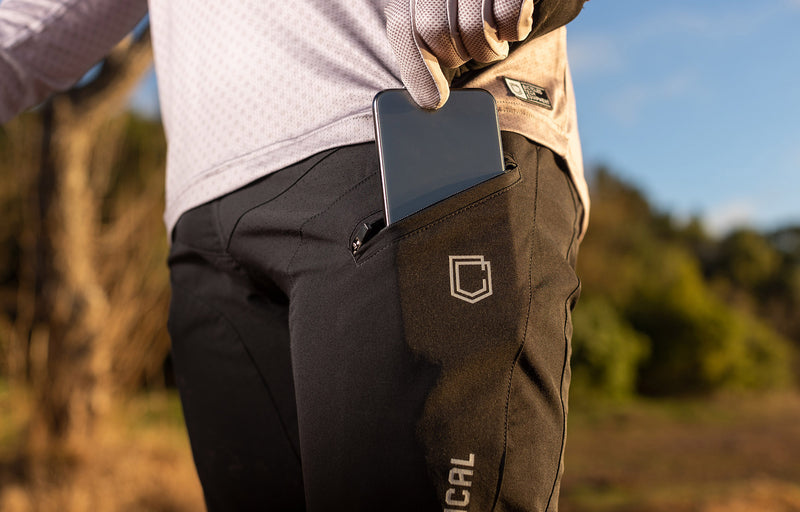 Load image into Gallery viewer, Commencal Tapered Pants Black/Grey - Unisex
