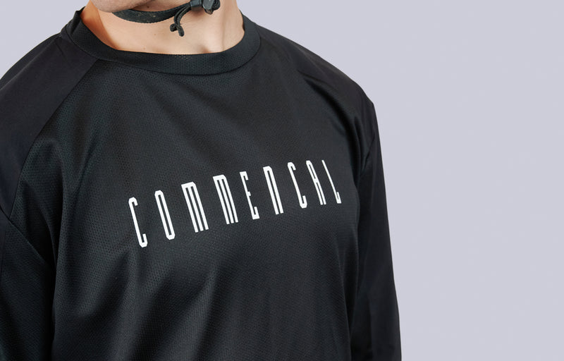 Load image into Gallery viewer, Commencal Hardy Long Sleeve Jersey Essential Black - Men&#39;s
