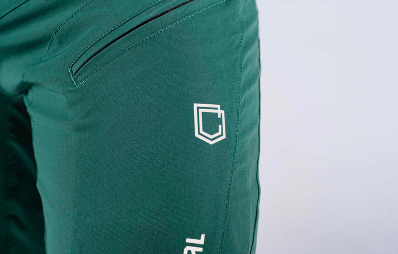 Load image into Gallery viewer, Commencal Keswick Green Pants - Men&#39;s
