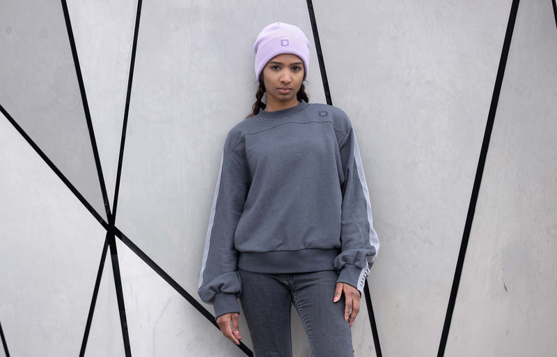 Load image into Gallery viewer, Commencal Balloon Sleeve Sweatshirt - Women&#39;s
