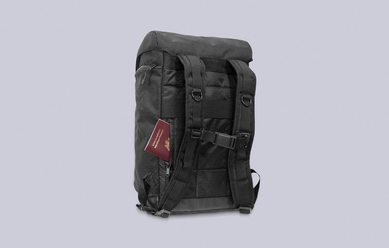 Load image into Gallery viewer, Commencal Commuter Black Backpack
