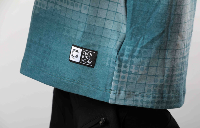 Load image into Gallery viewer, Commencal Kids Softech Long Sleeve Jersey - Camo Grid Green
