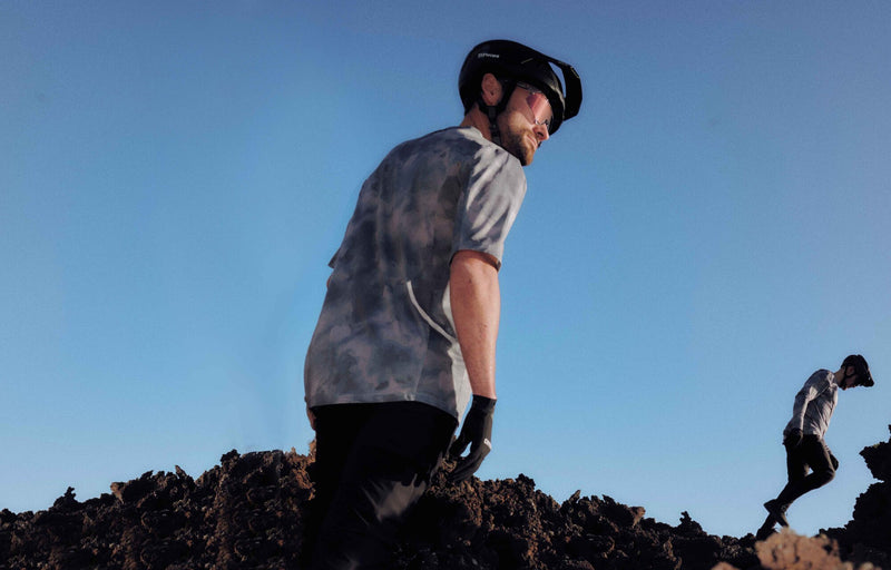 Load image into Gallery viewer, Commencal Litech Short Sleeve Jersey - Shadow Grey - Men&#39;s
