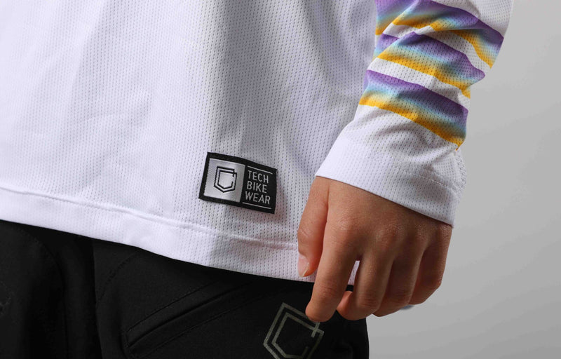 Load image into Gallery viewer, Commencal Lightech Long Sleeve Jersey World Champs - Kids
