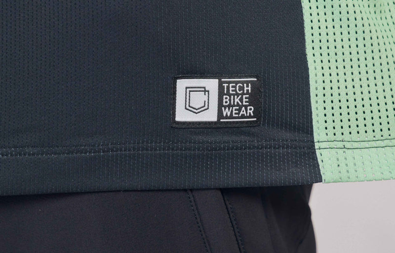 Load image into Gallery viewer, Commencal Litech Long Sleeve Jersey - Neo Black - Men’s
