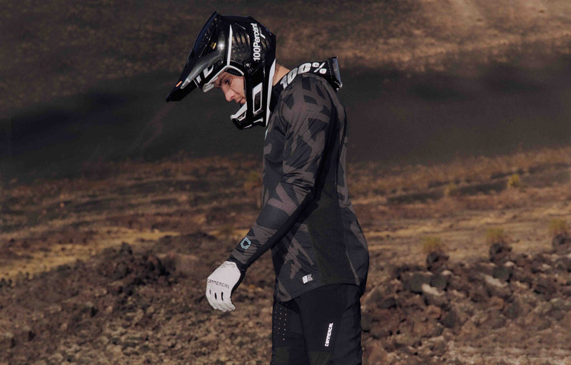 Load image into Gallery viewer, Commencal Litech Race Long Sleeve Jersey - Black - Men&#39;s
