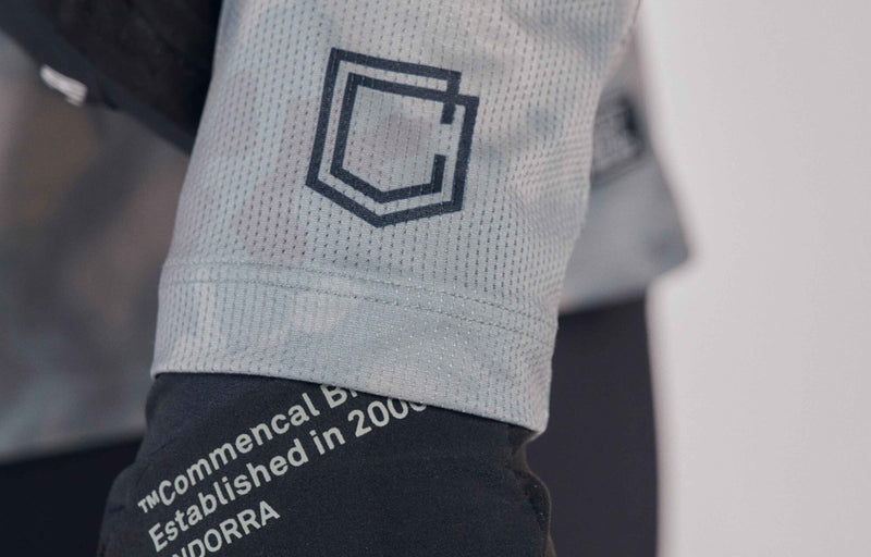 Load image into Gallery viewer, Commencal Litech Long Sleeve Jersey - Shadow Grey - Men&#39;s
