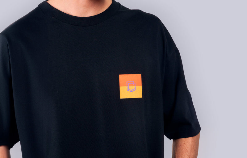 Load image into Gallery viewer, Commencal Loose Fit Light T-Shirt - Sunset Black
