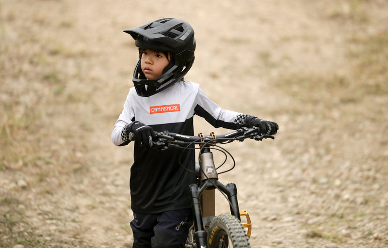 Load image into Gallery viewer, Commencal Kids Litech Race Long Sleeve Jersey - Dark Grey
