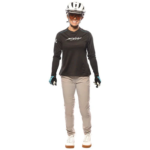 Load image into Gallery viewer, Fasthouse Women&#39;s Alloy Ronin Long Sleeve Jersey - Black
