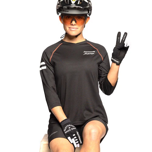 Load image into Gallery viewer, Fasthouse Women&#39;s Sidewinder Long Sleeve Jersey - Black
