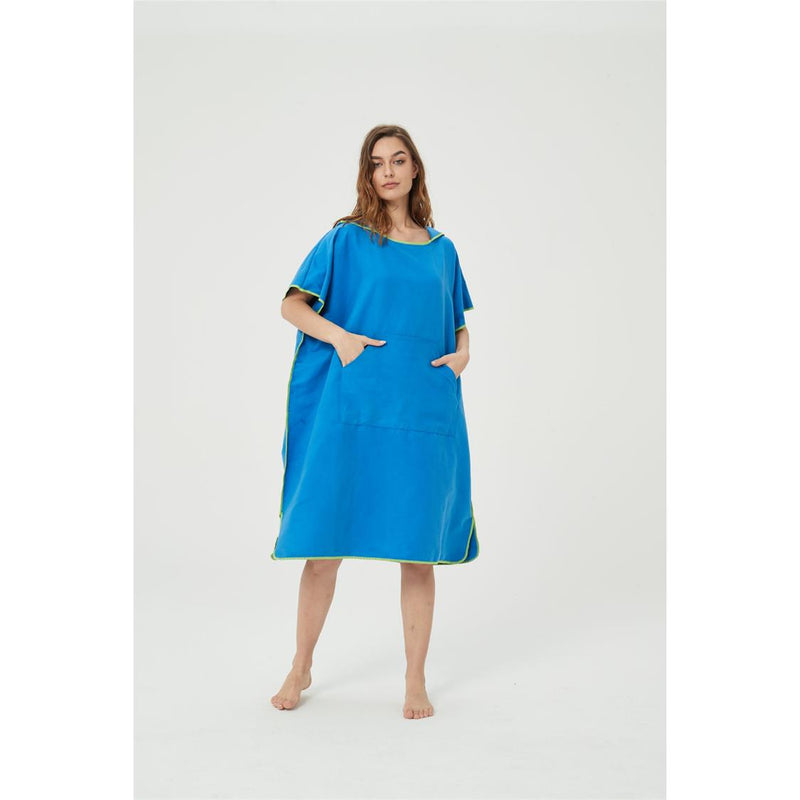 Load image into Gallery viewer, Hooded Towel Sky 3
