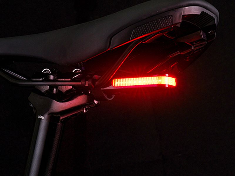 Load image into Gallery viewer, Ravemen CL01 Rear Light - 8
