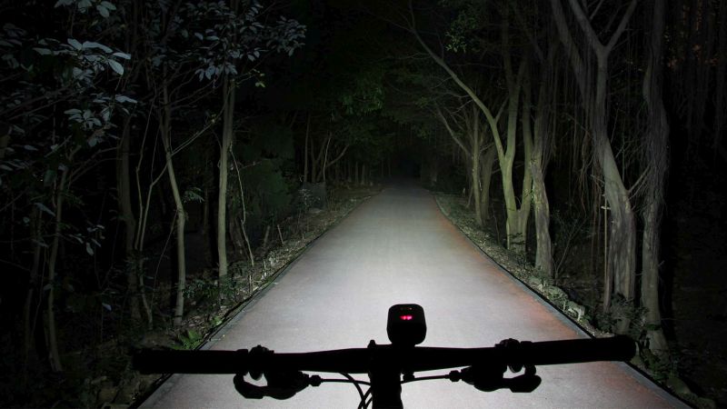 Load image into Gallery viewer, Ravemen PR1400 Front Light - 7
