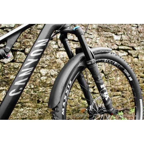 Load image into Gallery viewer, Mucky Nutz MugGuard Long Mudguard for Mountain Bikes
