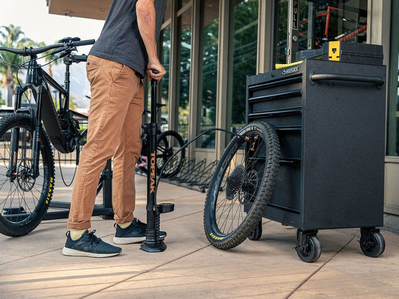 Load image into Gallery viewer, Topeak Joe Blow Tubi 2Stage Floor Pump
