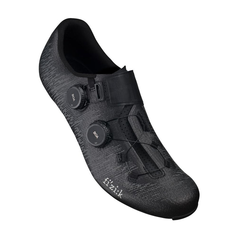Load image into Gallery viewer, Fizik Vento Infinito Knit Carbon 2 Cycling Shoes - Black
