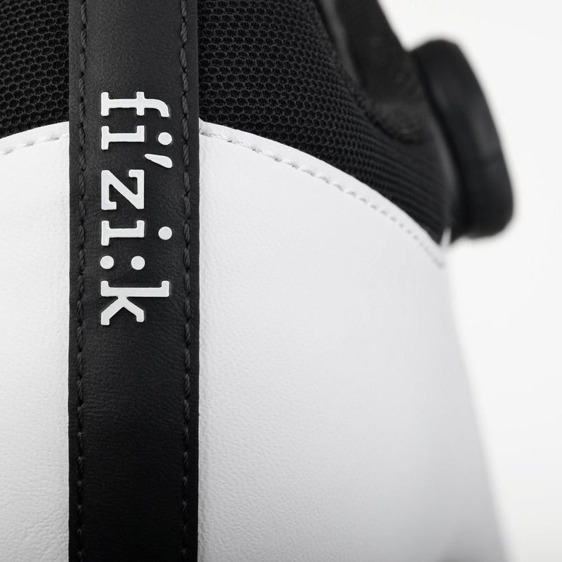 Load image into Gallery viewer, Fizik Vento Omna White/Black Road Cycling Shoes
