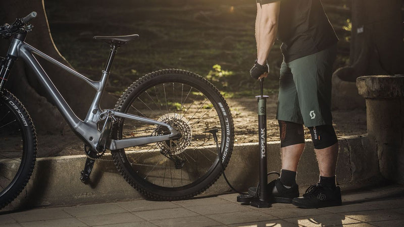 Load image into Gallery viewer, Topeak Joeblow Mountain Floor Pump 60psi

