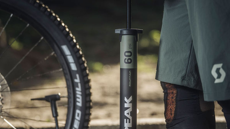Load image into Gallery viewer, Topeak Joeblow Mountain Floor Pump 60psi
