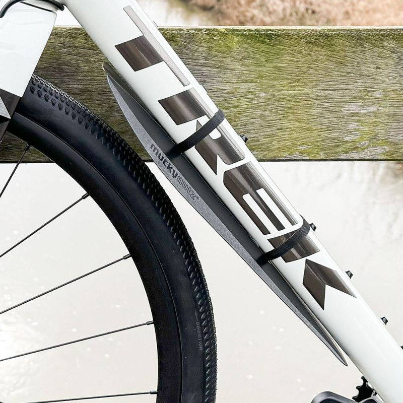 Load image into Gallery viewer, Mucky Nutz Gut Fender 2024
