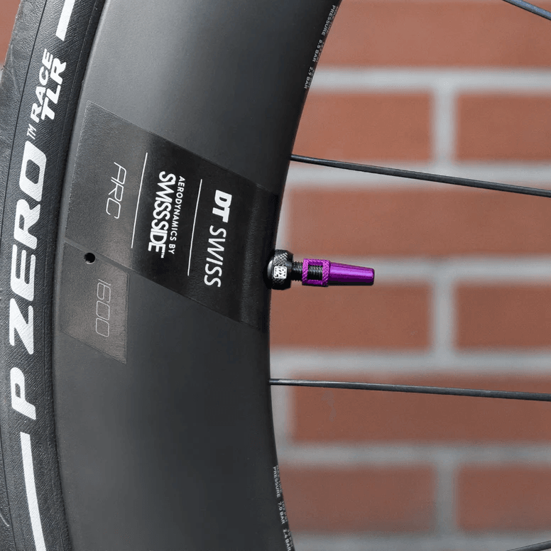 Load image into Gallery viewer, Dynamic Barkeeper Tubeless Valves
