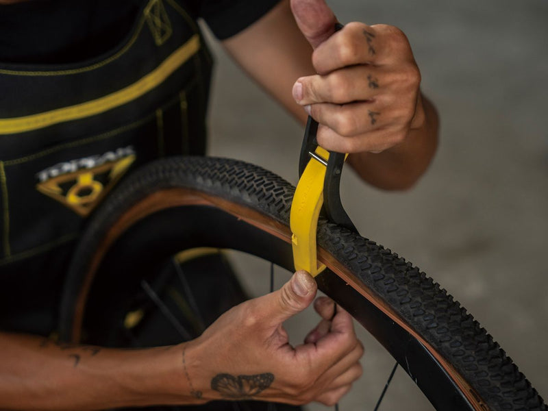 Load image into Gallery viewer, Topeak Tyre Lever Team Issue
