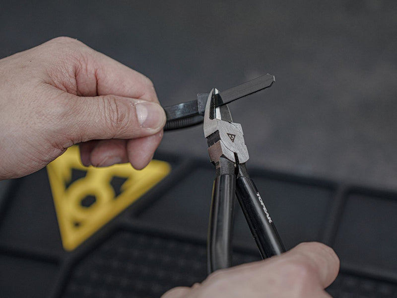 Load image into Gallery viewer, Topeak Diagonal Cutting Pliers 6"
