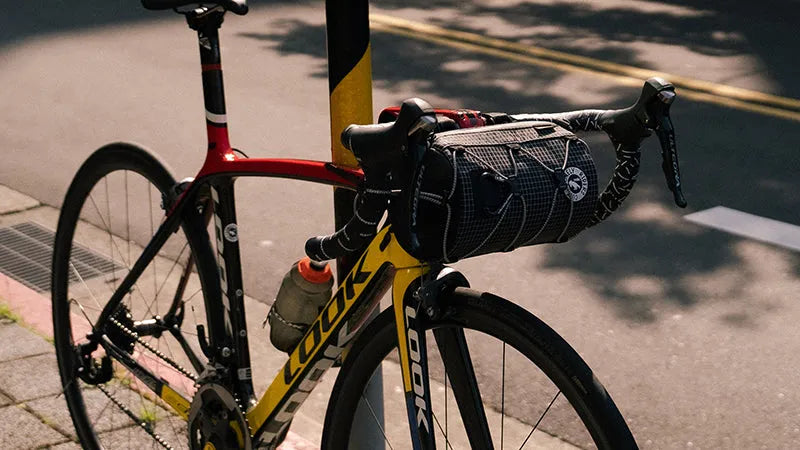 Load image into Gallery viewer, Ulac Neo Porter Coursier Verve Handlebar Roll 3.8L
