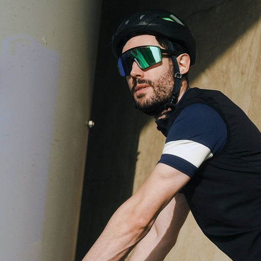 ULAC Neo Vue Luft Eyewear with Polarized Lenses and Handlebar Bag