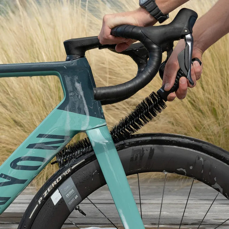 Load image into Gallery viewer, Dynamic So Long Brush
