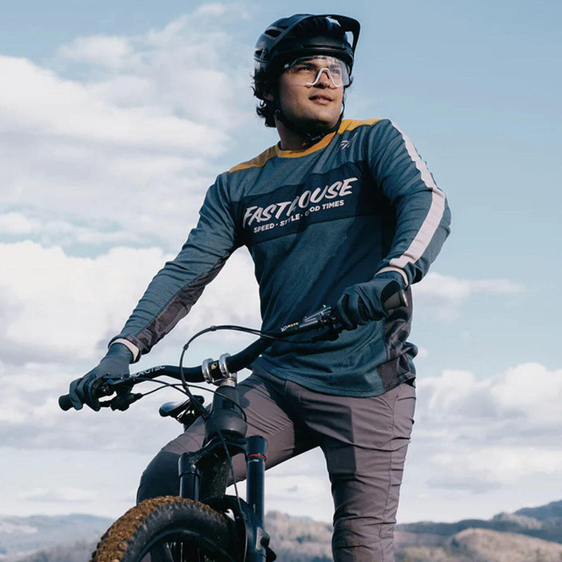 Load image into Gallery viewer, Fasthouse Shredder MTB Pants - Grey - Men&#39;s
