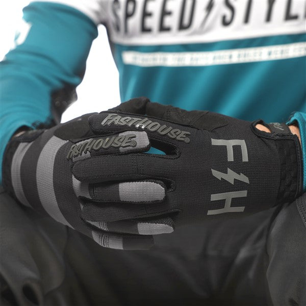 Load image into Gallery viewer, Fasthouse Speed Style Akin Glove - Black/Gray
