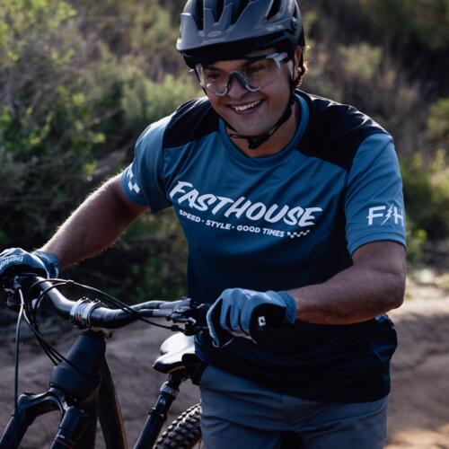 Load image into Gallery viewer, Fasthouse Alloy Slade Short Sleeve Jersey - Blue/Black - Men&#39;s
