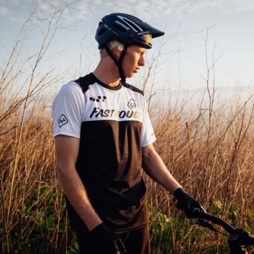 Load image into Gallery viewer, Fasthousenz Alloy Block SS Jersey - White/Black - Men&#39;s
