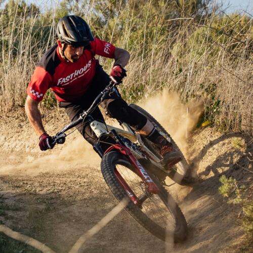 Load image into Gallery viewer, Fasthouse Alloy Slade S/S Jersey - Red/Black - Men&#39;s
