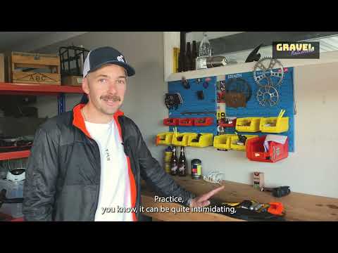 Load and play video in Gallery viewer, Topeak Burrito Weatherproof Frame Bag

